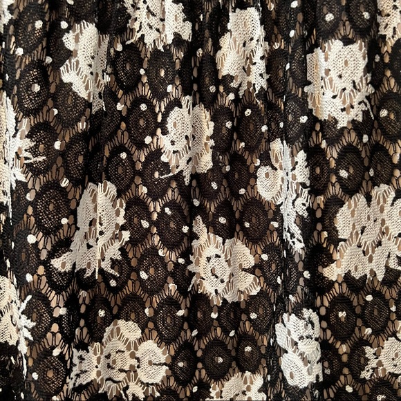 Black & White Lace Cocktail Dress - Picture 4 of 4